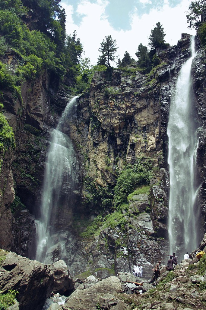 jarago waterfall, swat