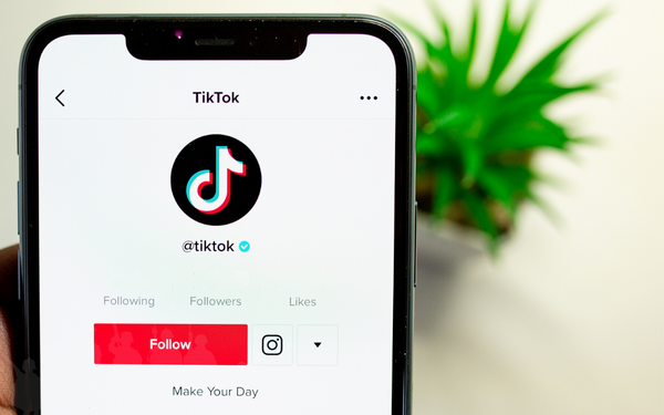 5 Underrated Bookish TikTok Accounts You Can Follow - Localwriterpk